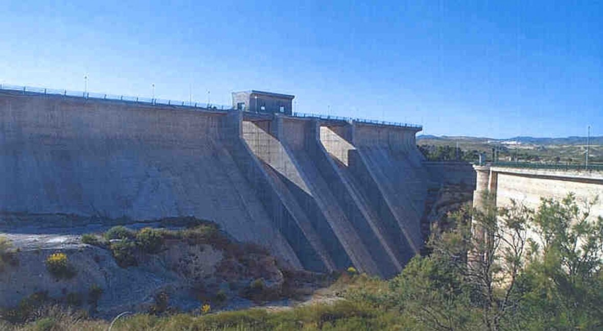 Presa Puentes Iv