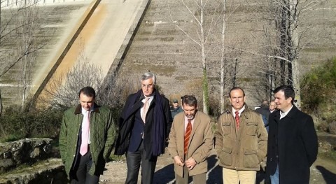 El Presidente, Miguel Antolín, también ha visitado las obras de mantenimiento de la persa de Pajarero.